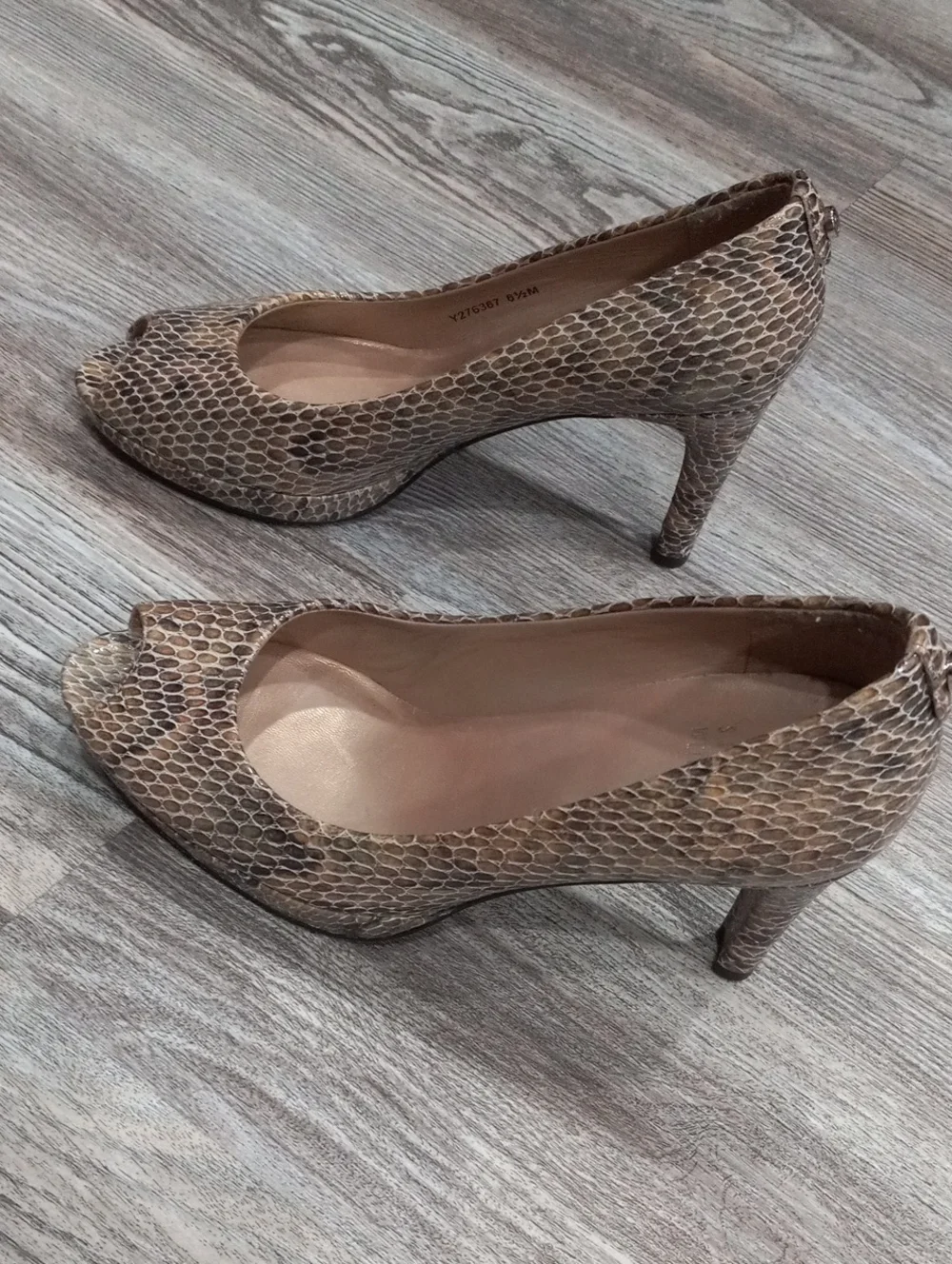 Stuart Weitzman Women's Ivory Snake Print Open Peep-Toe Heels